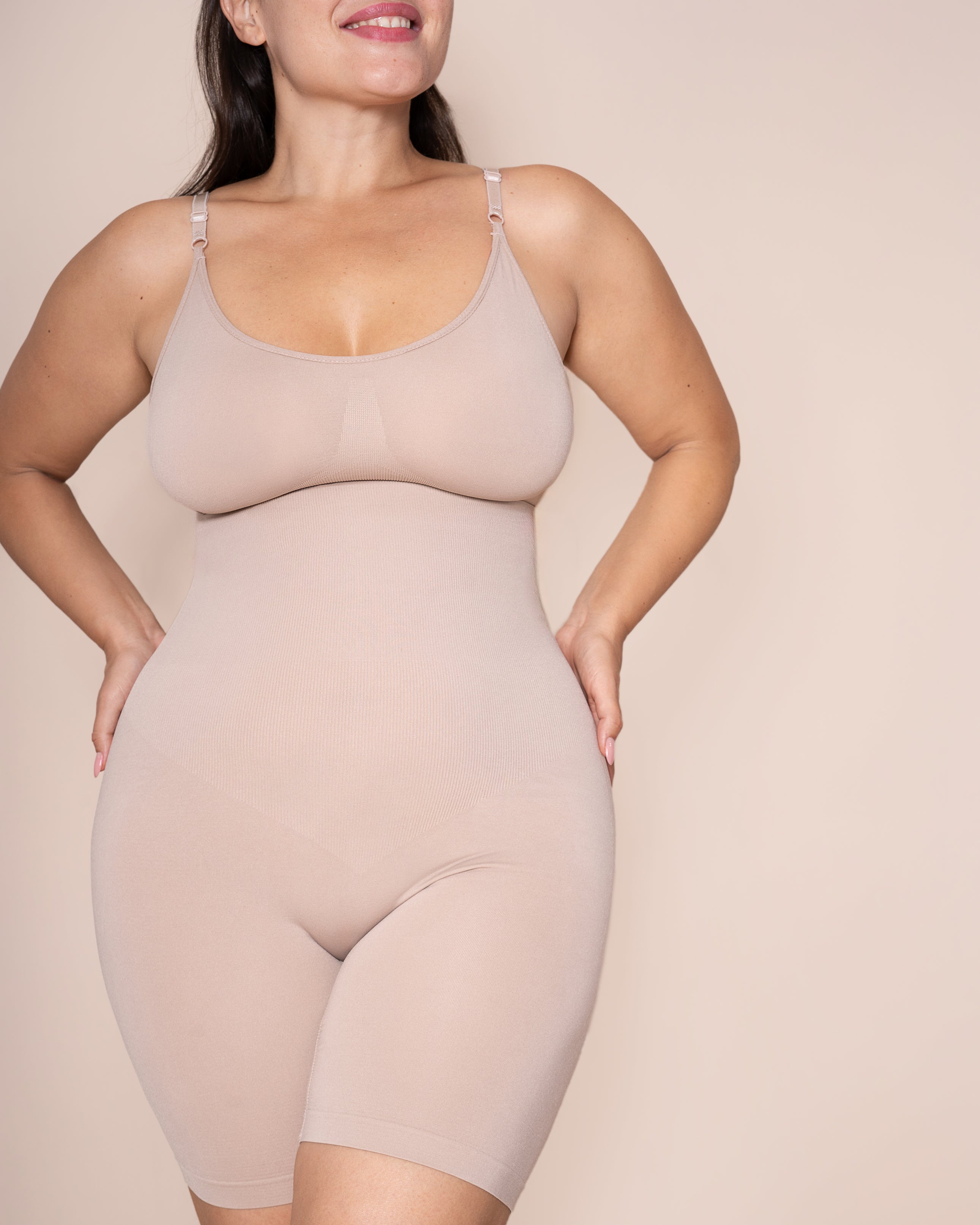 Shapenwear Essentials All Day Every Day Scoop Neck Mid-Thigh Bodysuit